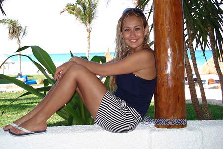 111004 - Leidy Edad: 31 - Costa Rica