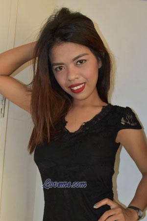 177989 - Stephanie Edad: 26 - Filipinas