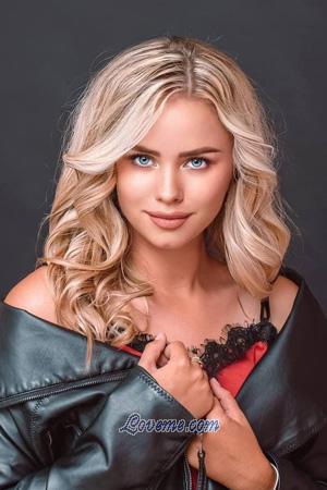 198859 - Elena A&ntilde;os: 21 - Ucrania