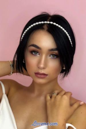 198863 - Ivanna A&ntilde;os: 18 - Ucrania