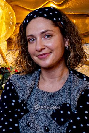 198902 - Anastasia A&ntilde;os: 29 - Ucrania