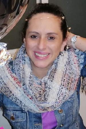 202429 - Claudia Edad: 53 - Colombia