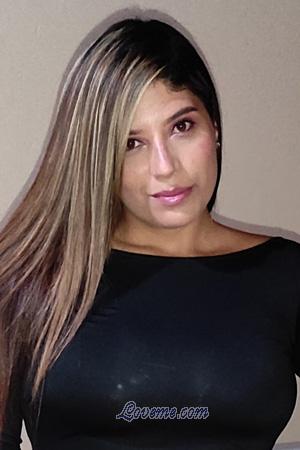 204578 - Daniela Edad: 32 - Colombia