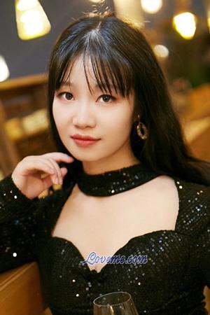 206391 - Yingying Edad: 33 - China