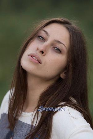 206876 - Karina Edad: 29 - Ucrania