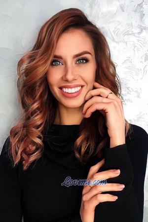 210998 - Yana Edad: 30 - Canadá