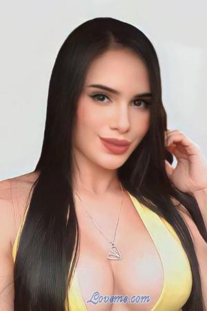 212304 - Daniela Edad: 25 - Colombia