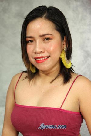 212584 - Monica Edad: 31 - Filipinas