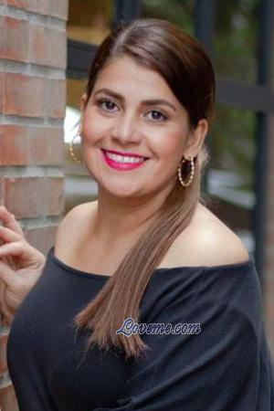 214000 - Lina Edad: 44 - Colombia