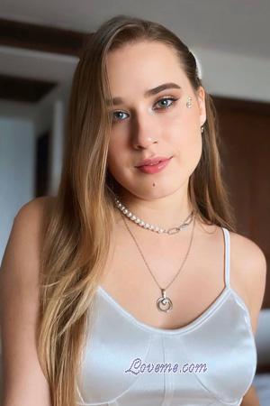 222428 - Nika Edad: 24 - Ucrania