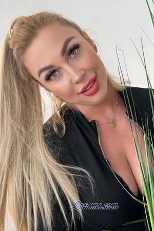 223104 - Viktoriia Edad: 41 - Ucrania