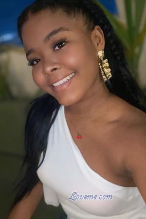 223530 - Maria Jose Edad: 25 - Colombia