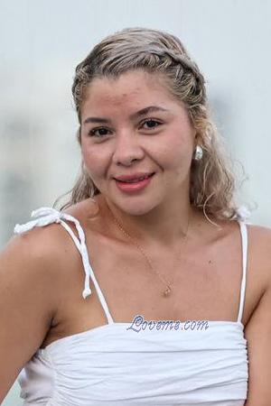 223541 - Catherine Edad: 33 - Colombia