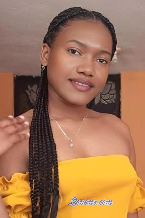 224626 - Kimberly Edad: 19 - Ecuador