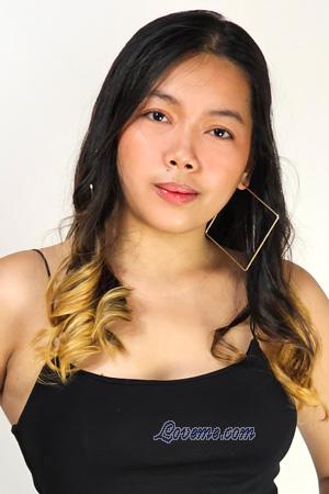 224639 - Eluisa Carbelle Edad: 23 - Filipinas