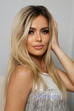 224935 - Malvina Edad: 35 - Ucrania