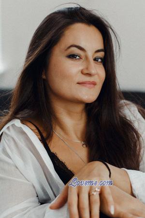 225352 - Gulmira Edad: 32 - Ucrania