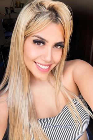 225674 - Emilly Francine Edad: 19 - Brazil