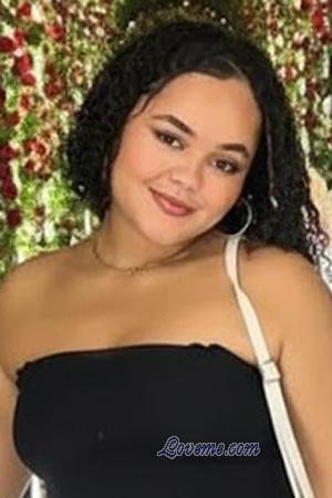 225864 - Daniela Edad: 21 - Colombia