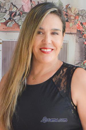 226420 - Lenka Edad: 55 - Per&uacute;