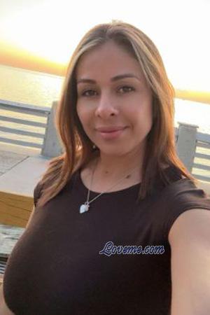 226422 - Stephany Edad: 36 - Costa Rica