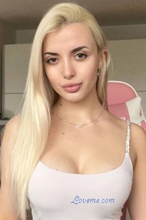 227347 - Daryna Edad: 22 - Ucrania
