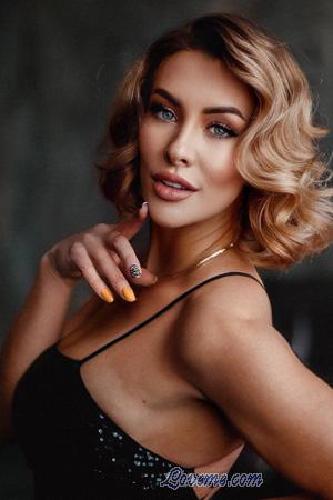 227349 - Kristina Edad: 38 - Ucrania