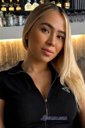 227682 - Maria Jose Edad: 26 - Colombia