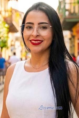 227788 - Daniela Edad: 26 - Colombia