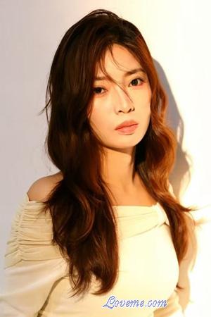 228512 - Jing Edad: 33 - China