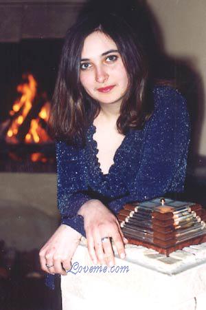 60146 - Kate Edad: 25 - Ucrania