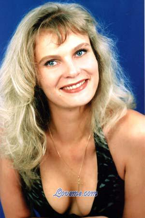 71041 - Elena Edad: 34 - Russia