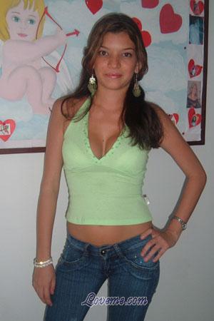 74966 - Adriana Edad: 24 - Colombia