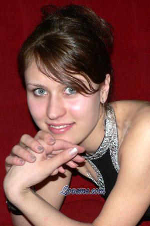 78003 - Irina Edad: 29 - Rusia