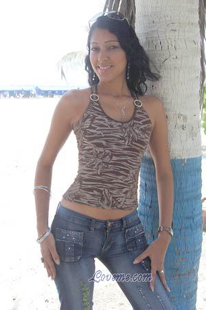 87394 - Adriana Edad: 27 - Colombia