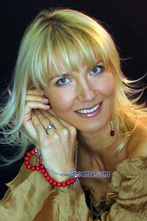 90210 - Lada Edad: 40 - Russia