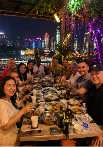 Cena de bienvenida del grupo del viaje a Chongqing de A Foreign Affair